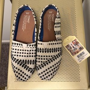 Toms
